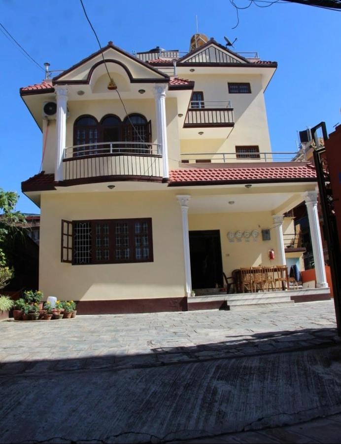 Cozy Home Jawlakhel Exterior foto