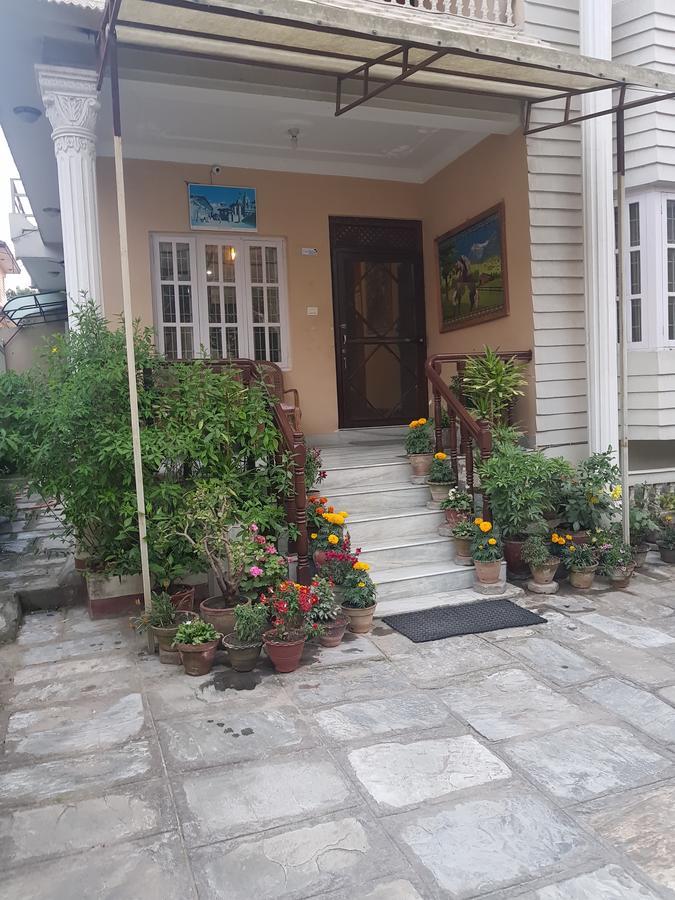 Cozy Home Jawlakhel Exterior foto